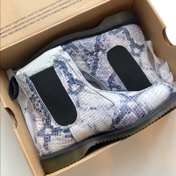 [ nib ] Dr. Martens Flora Snake Chelsea Boots - Picture 5 of 5